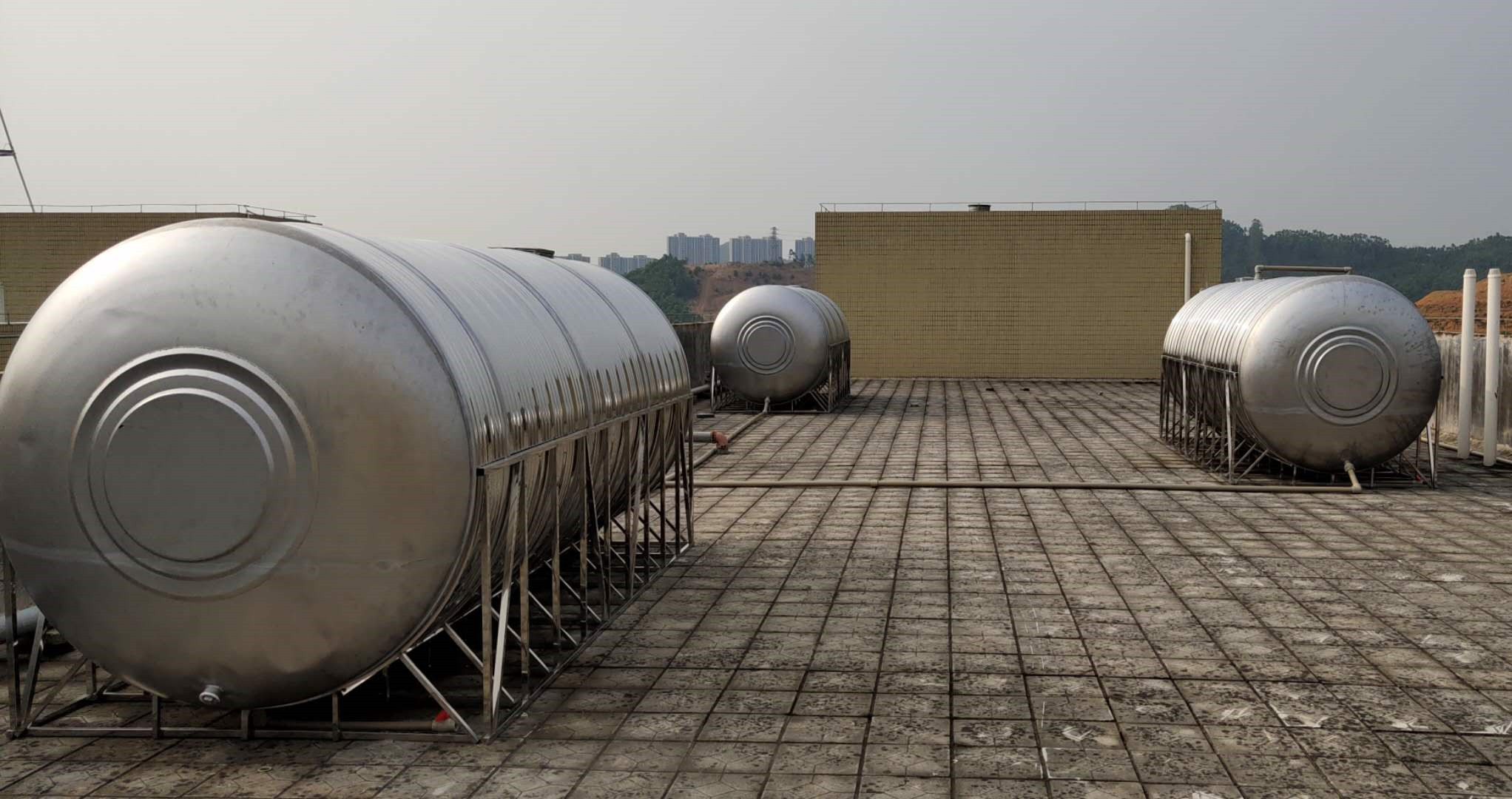 廣東民邦50噸冷水箱安裝案例