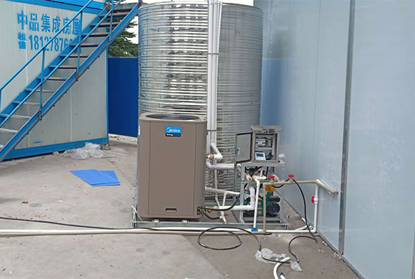 中鐵十二局安裝一臺5頓水空氣能一體機