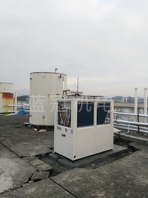江晟鋁業(yè)空氣能熱水器工程