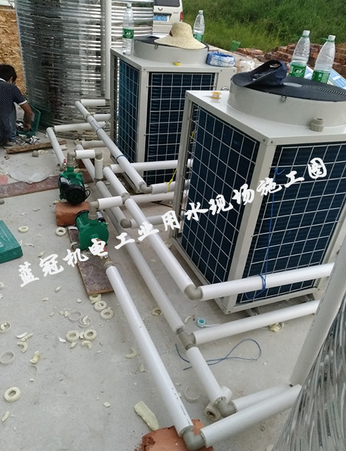 臺山太平洋保溫建材有限公司工業(yè)熱水工程安裝現(xiàn)場