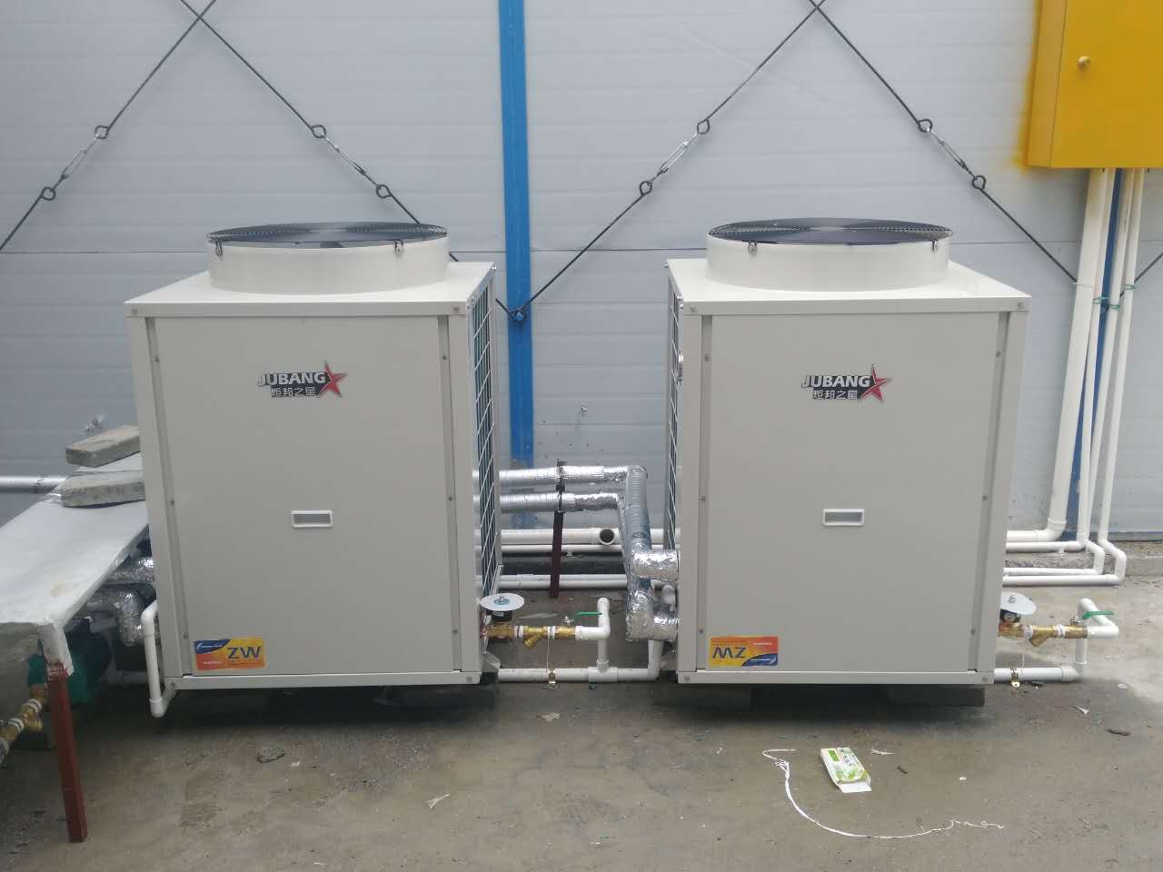 藍(lán)冠機(jī)電大型商用（非家用）空氣能熱水工程產(chǎn)品