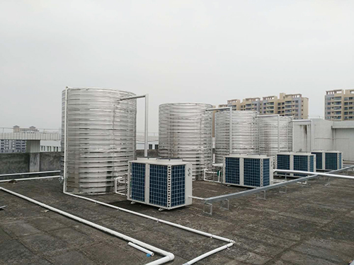 陽江貝斯特外國語學(xué)校熱水工程二期(主設(shè)備空氣能熱水器背面) 陽江貝斯特外國語學(xué)校熱水工程二期(主設(shè)備空氣能熱水器背面)