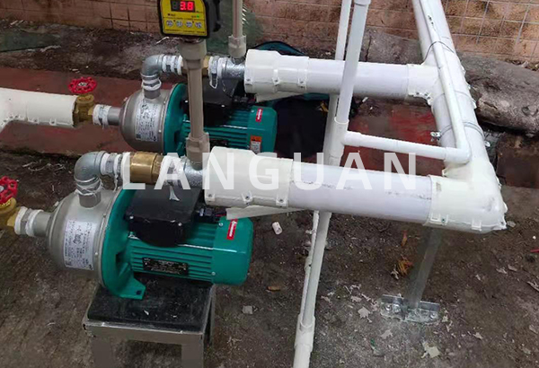 太陽能熱熱水器